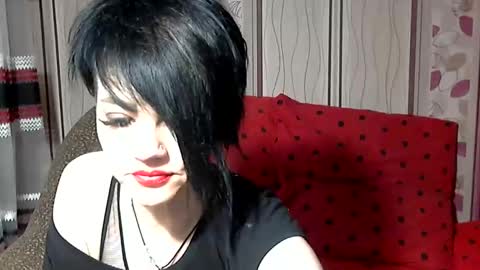 Snapshot of black_hot_01 chatting on 12.25.24 black_hot_01 online show from 12.25.24