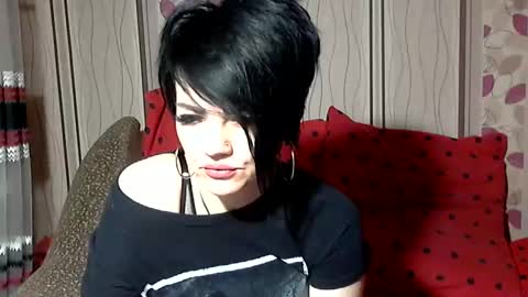 Snapshot of black_hot_01 chatting on 01.29.25 black_hot_01 online show from 01.29.25