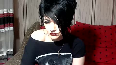 Snapshot of black_hot_01 chatting on 02.01.25 black_hot_01 online show from 02.01.25