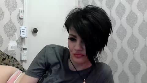 Snapshot of black_hot_01 chatting on 02.12.25 black_hot_01 online show from 02.12.25