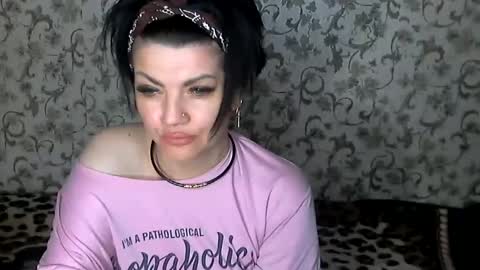 Snapshot of black_hot_01 chatting on 09.27.25 black_hot_01 online show from 09.27.25