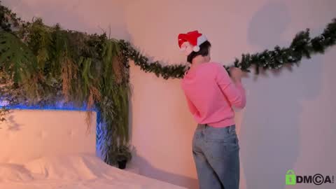 Snapshot of black_jenny chatting on 12.17.24 Jenny online show from 12.17.24