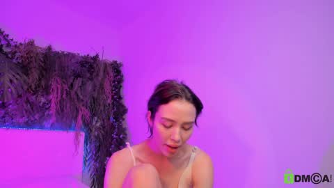 Snapshot of black_jenny chatting on 01.09.25 Jenny online show from 01.09.25