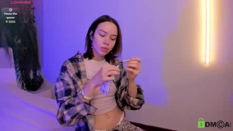 Snapshot of black_jenny chatting on 10.24.25 Jenny online show from 10.24.25