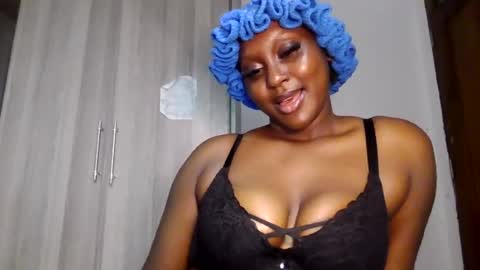 Snapshot of black_paanther chatting on 06.22.26 black_paanther online show from 06.22.26