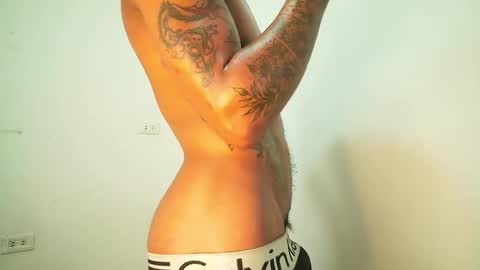 Snapshot of black_tentationx chatting on 01.29.25 black_tentationx online show from 01.29.25