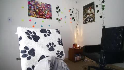 Snapshot of black_tentationx chatting on 02.18.25 black_tentationx online show from 02.18.25