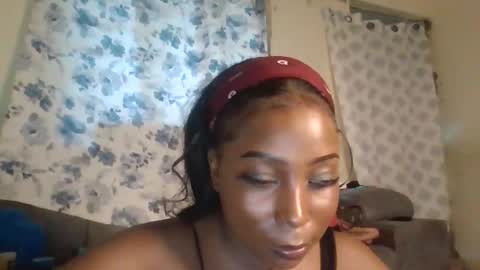 Snapshot of black_umbre chatting on 05.03.26 Dee online show from 05.03.26