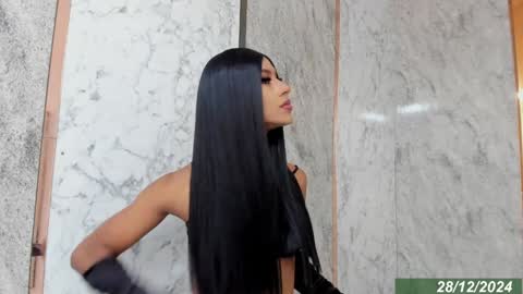 Snapshot of blackbeauty_ts chatting on 12.29.24 Nina online show from 12.29.24