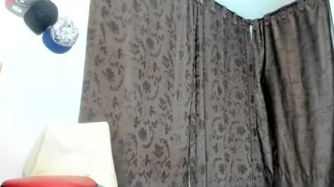 Snapshot of blackcoach chatting on 01.11.26 blackcoach online show from 01.11.26