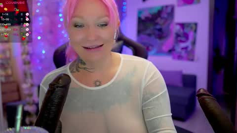 Snapshot of blackedbarbie chatting on 02.20.25 Alice online show from 02.20.25