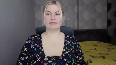 blackeyes11 online show from 12.15.25