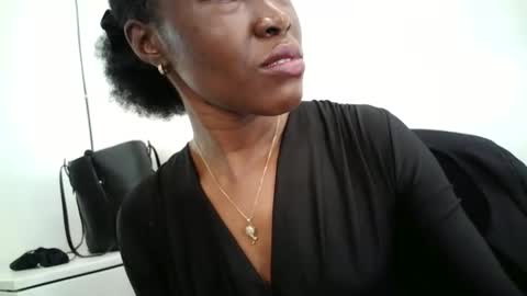 blackfairy01 online show from 12.23.25