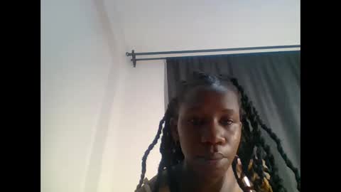 Snapshot of blackie_divaa chatting on 05.20.26 divaa online show from 05.20.26