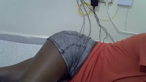 Snapshot of blackmelanin30 chatting on 11.16.25 blackmelanin30 online show from 11.16.25