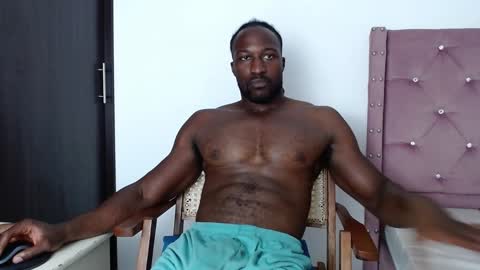 Twtter 1MikeBeckford            Onlyfns beckfordmike online show from 01.15.25