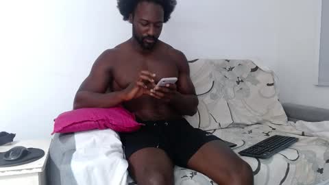 Snapshot of blacknikes chatting on 02.26.26 Twtter 1MikeBeckford Onlyfns beckfordmike online show from 02.26.26