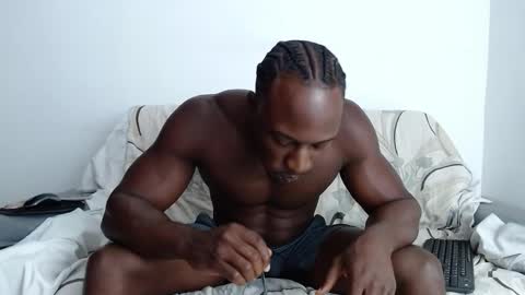 Snapshot of blacknikes chatting on 03.02.26 Twtter 1MikeBeckford Onlyfns beckfordmike online show from 03.02.26