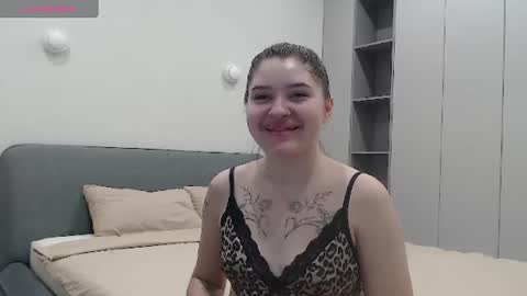Snapshot of blackroseonee chatting on 06.19.26 blackroseonee online show from 06.19.26