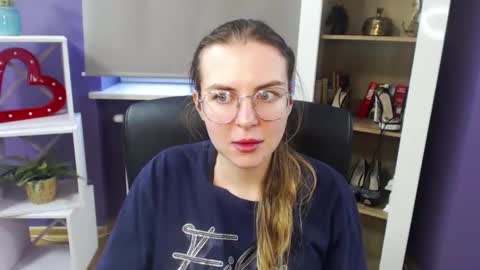 Z O E Y online show from 01.03.25