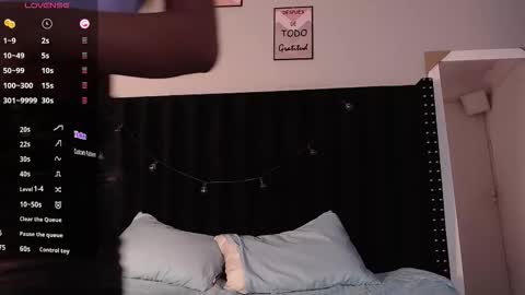 Tifffany bllom online show from 09.09.25