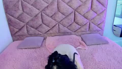 Snapshot of blair_harrison chatting on 12.30.24 Blair online show from 12.30.24