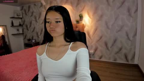 Snapshot of blair_harrison chatting on 10.02.25 Blair online show from 10.02.25