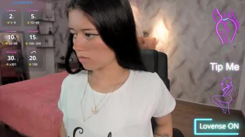 Snapshot of blair_harrison chatting on 10.07.25 Blair online show from 10.07.25