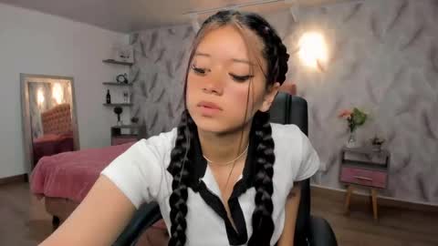 Snapshot of blair_harrison chatting on 11.05.25 Blair online show from 11.05.25