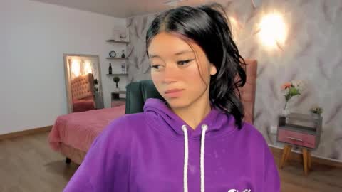 Snapshot of blair_harrison chatting on 11.18.25 Blair online show from 11.18.25