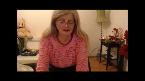 Snapshot of blairfort chatting on 02.15.25 blairfort online show from 02.15.25