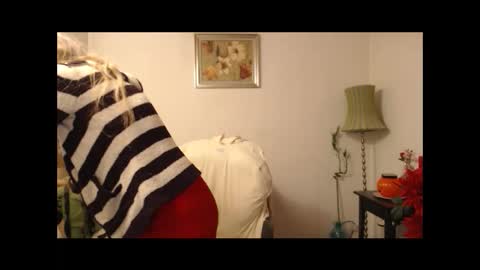 Snapshot of blairfort chatting on 11.14.25 blairfort online show from 11.14.25