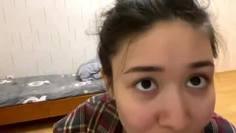 Snapshot of blairstassen chatting on 03.31.26 Mila online show from 03.31.26