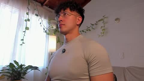 Snapshot of blake_levi chatting on 05.22.26 Blake Levi Independent Model online show from 05.22.26