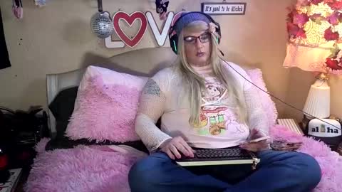 Blakely Morningstar   online show from 02.13.25