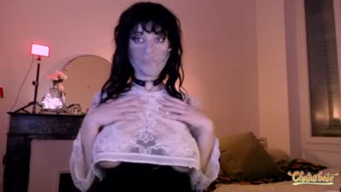 Snapshot of bleu_belladone chatting on 02.08.25 Cassandre online show from 02.08.25