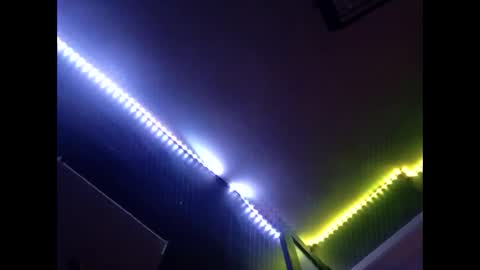 bleunuit43 online show from 10.20.25