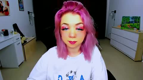 Snapshot of blinkofeyess chatting on 12.29.24 Nicole online show from 12.29.24