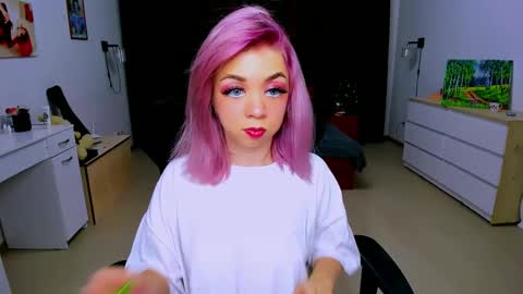 Snapshot of blinkofeyess chatting on 12.29.24 Nicole online show from 12.29.24