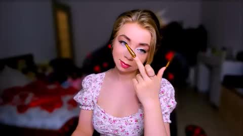 Snapshot of blinkofeyess chatting on 03.02.26 Nicole online show from 03.02.26