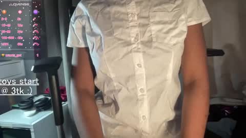 bloggirllaurel online show from 03.19.26