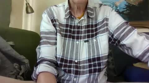 Snapshot of blomkuk chatting on 10.16.25 blomkuk online show from 10.16.25