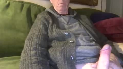 Snapshot of blomkuk chatting on 02.22.26 blomkuk online show from 02.22.26