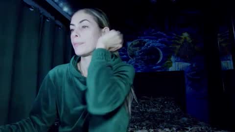 blonde4pasion online show from 10.22.25