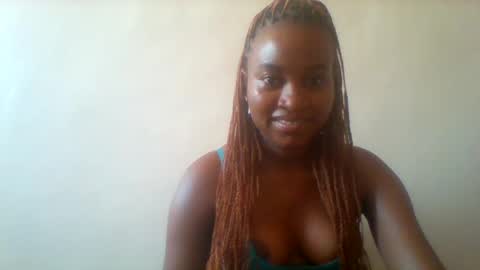 Snapshot of blondebarbiey chatting on 03.06.25 blonde online show from 03.06.25