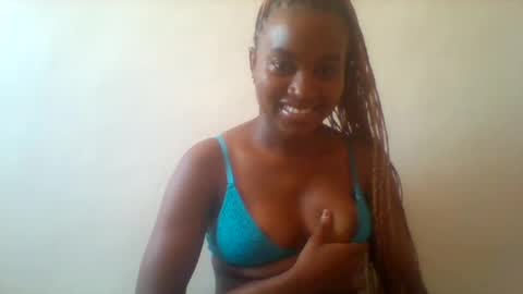 Snapshot of blondebarbiey chatting on 03.06.25 blonde online show from 03.06.25