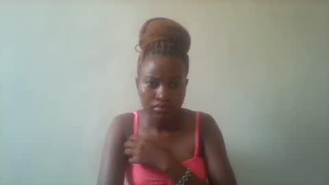 Snapshot of blondebarbiey chatting on 03.07.25 blonde online show from 03.07.25