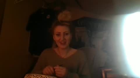 Snapshot of blondebellaaa3 chatting on 03.06.25 Gia online show from 03.06.25