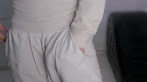 Snapshot of blondedirtygirl chatting on 12.03.24 Kim mia and 3 boys ready for action online show from 12.03.24