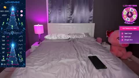 Snapshot of blondeprincess7 chatting on 01.04.25 Blondeprincess online show from 01.04.25